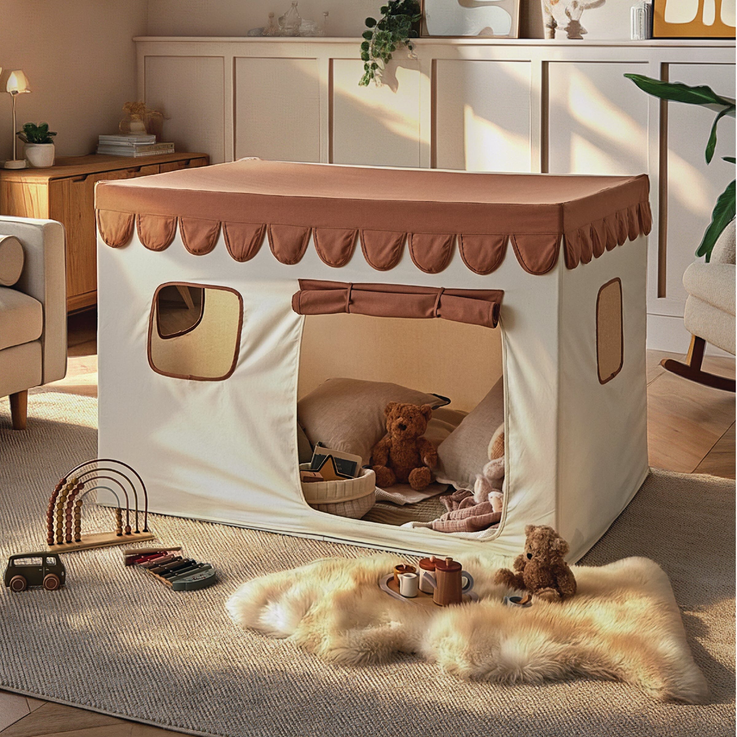 Play House with Bunting - Tuscany Toys CuddleCo