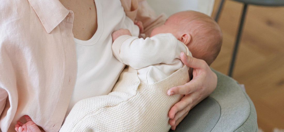What Are the Best Pillows For Breastfeeding?