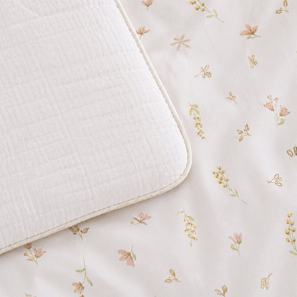 4 Piece Cot Bed Bedding Set - Cashmere Meadow