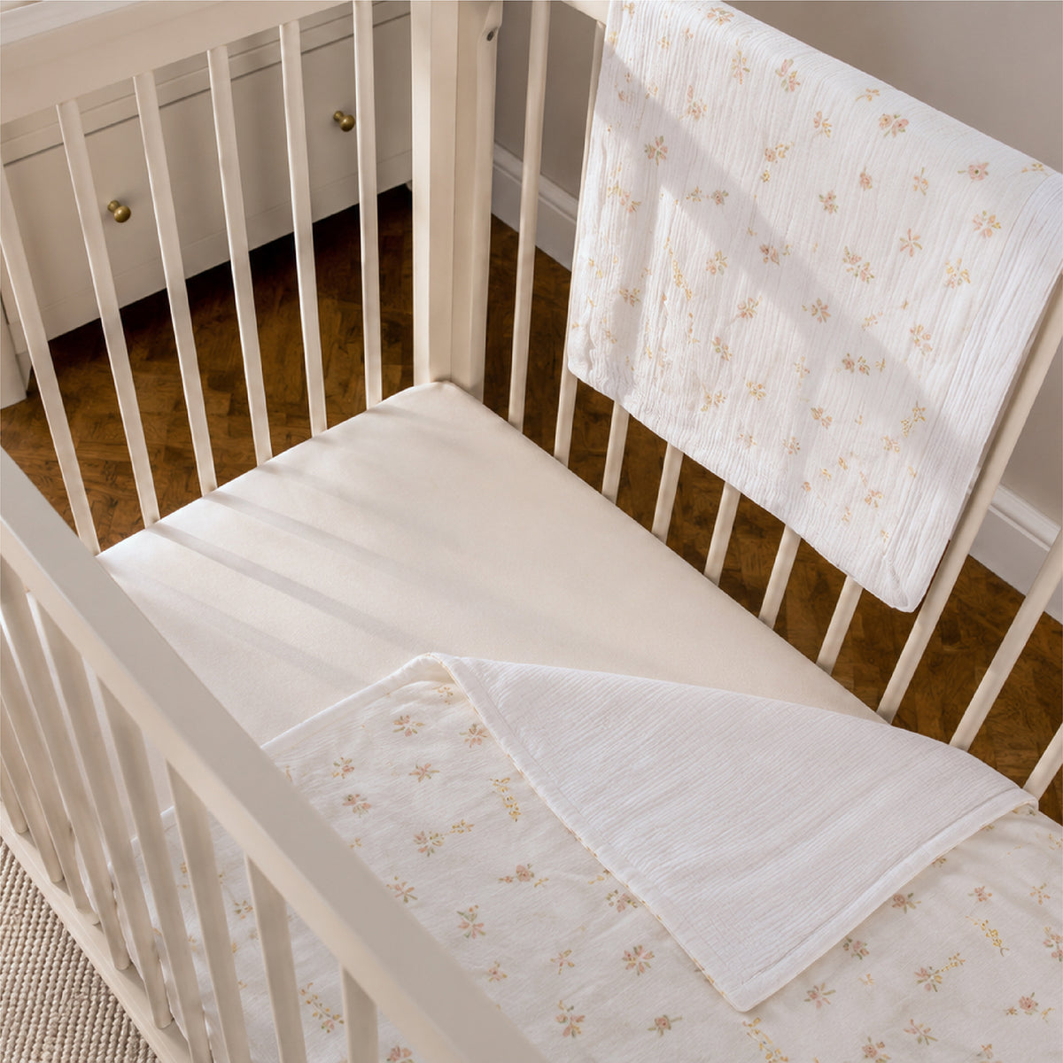 4 Piece Cot Bed Bedding Set - Cashmere Meadow