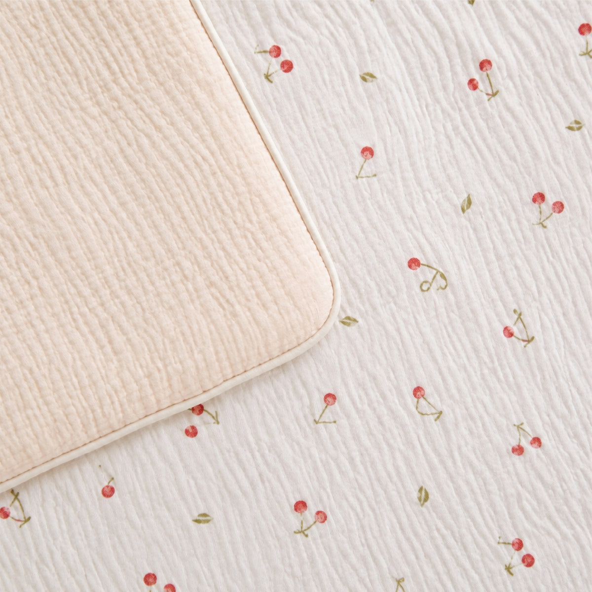 4 Piece Cot Bed Bedding Set - Ditsy Cherry