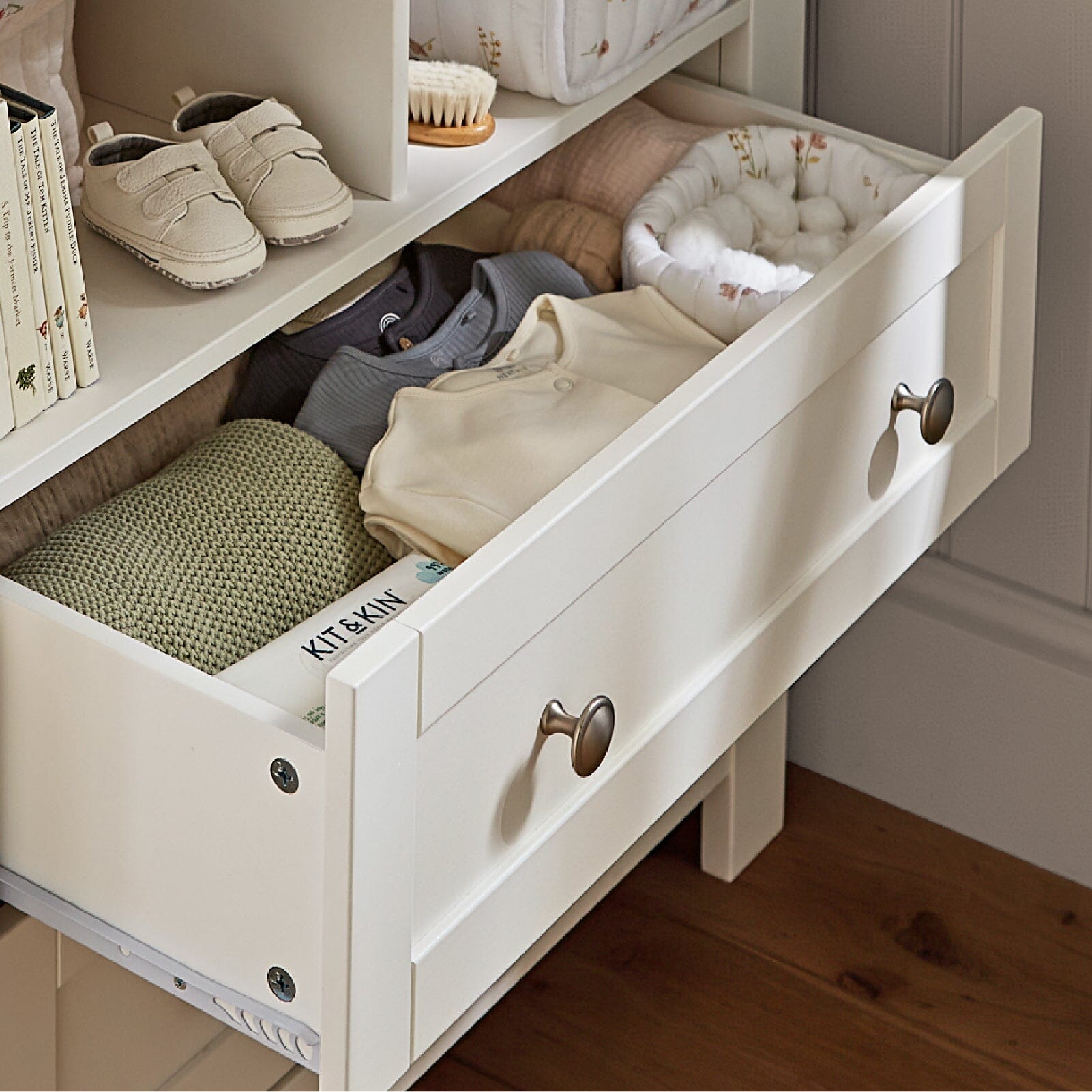 Burford Dresser Changer - White & Oak Furniture Singles CuddleCo 