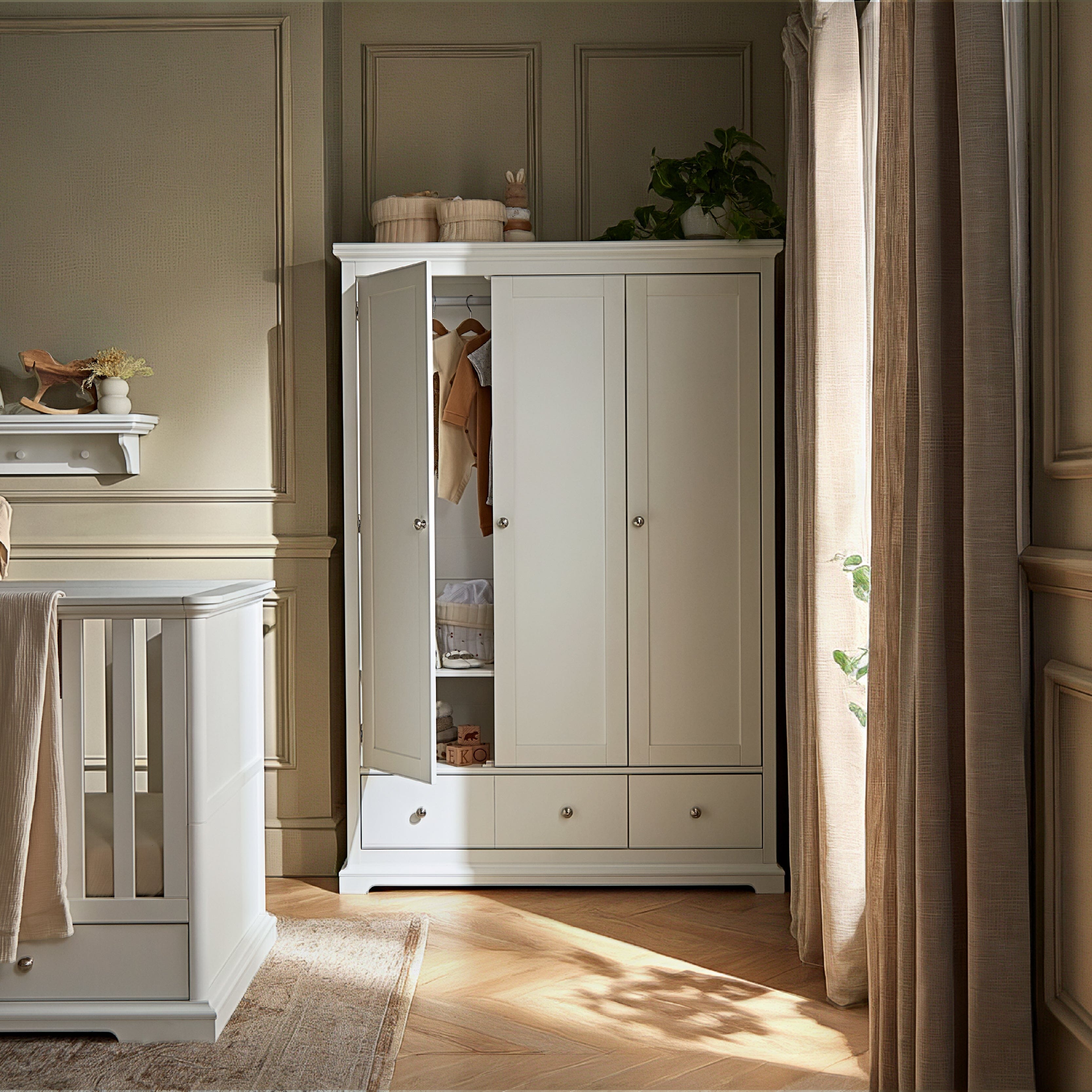 Beaumont Triple Wardrobe - White Furniture Singles CuddleCo 