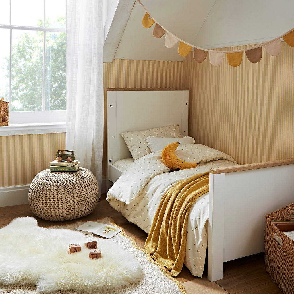 Luna 3 Piece Nursery Furniture Set - White & Oak