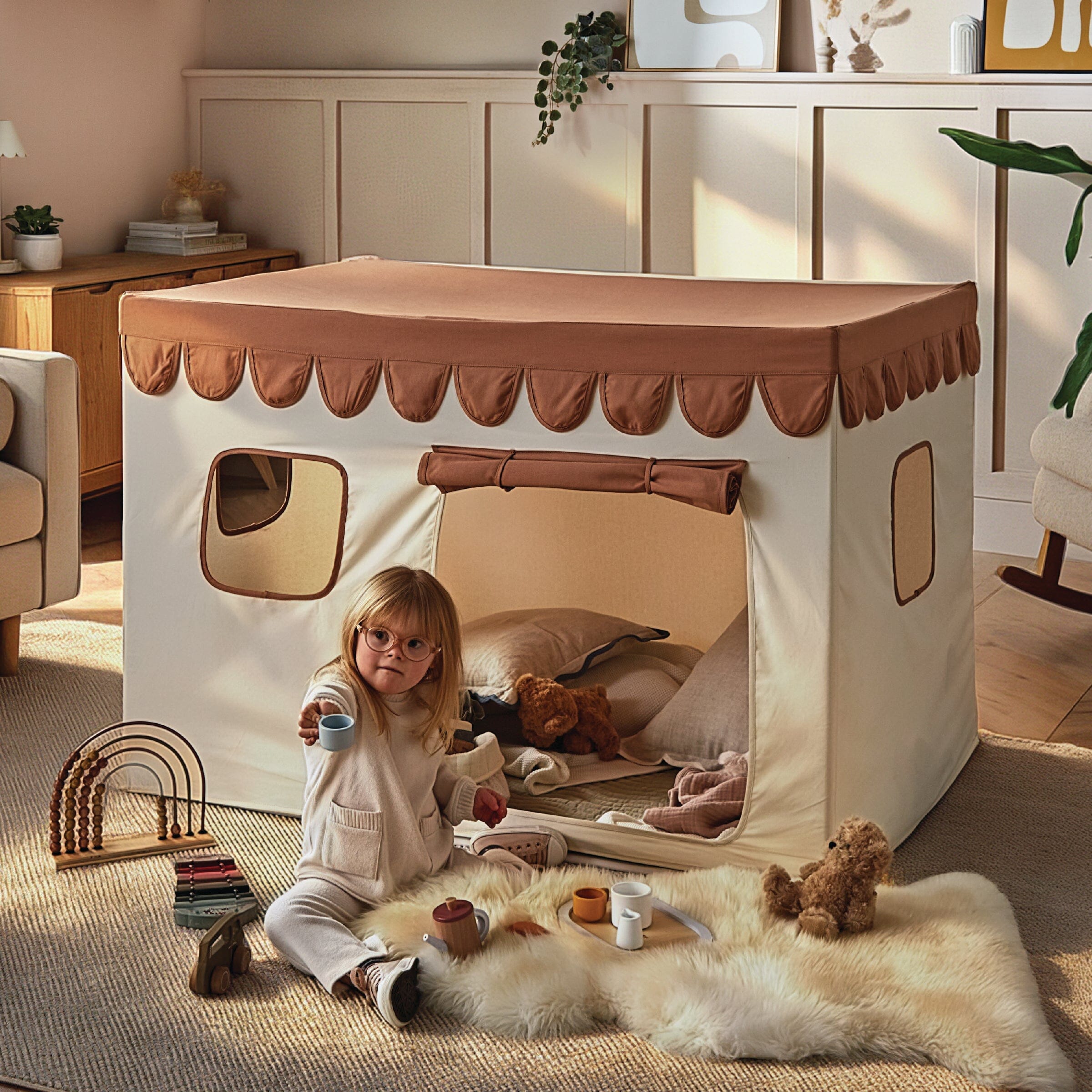 Play House with Bunting - Tuscany Toys CuddleCo 