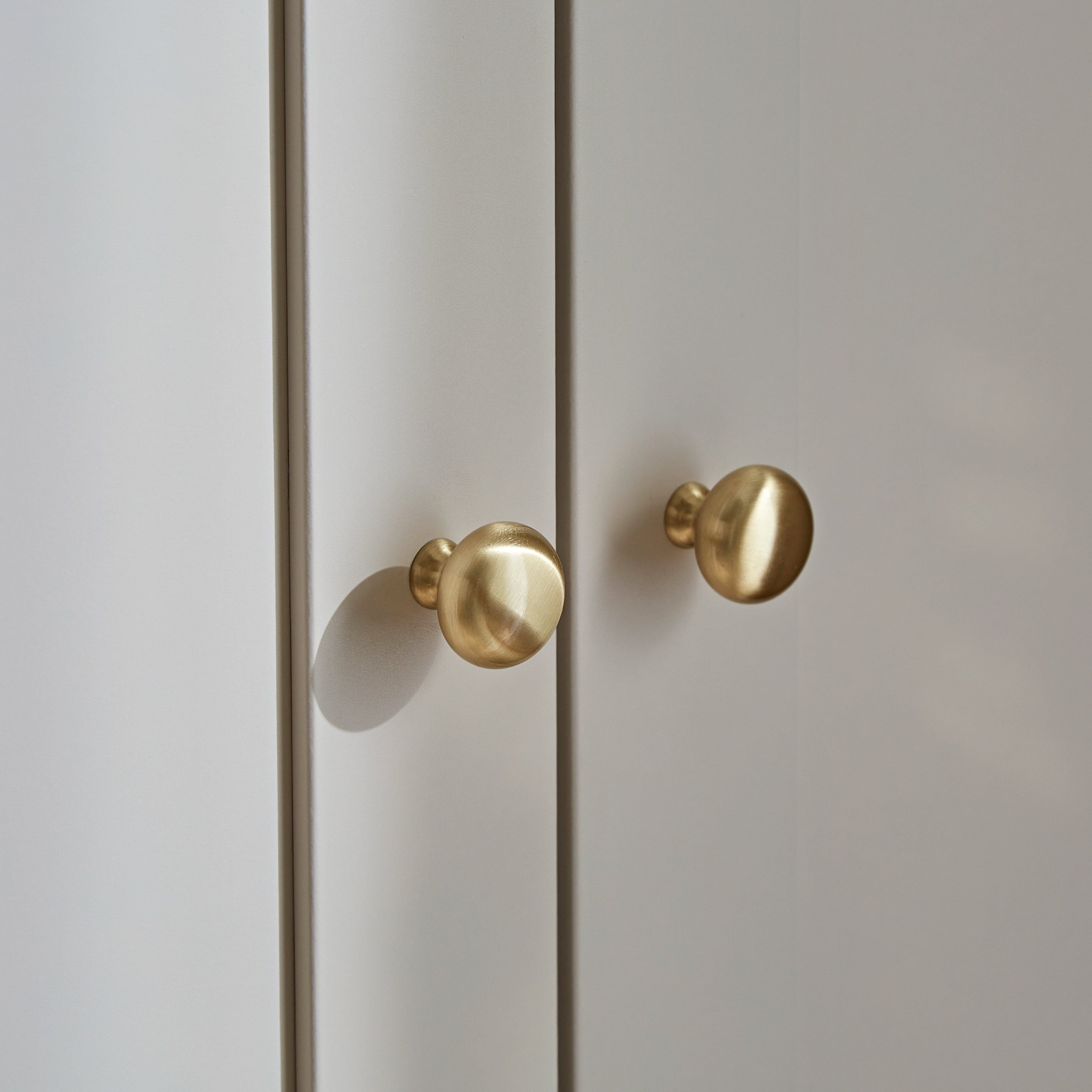 Clara 3 Door Triple Wardrobe - Cashmere & Ash Furniture Singles CuddleCo 