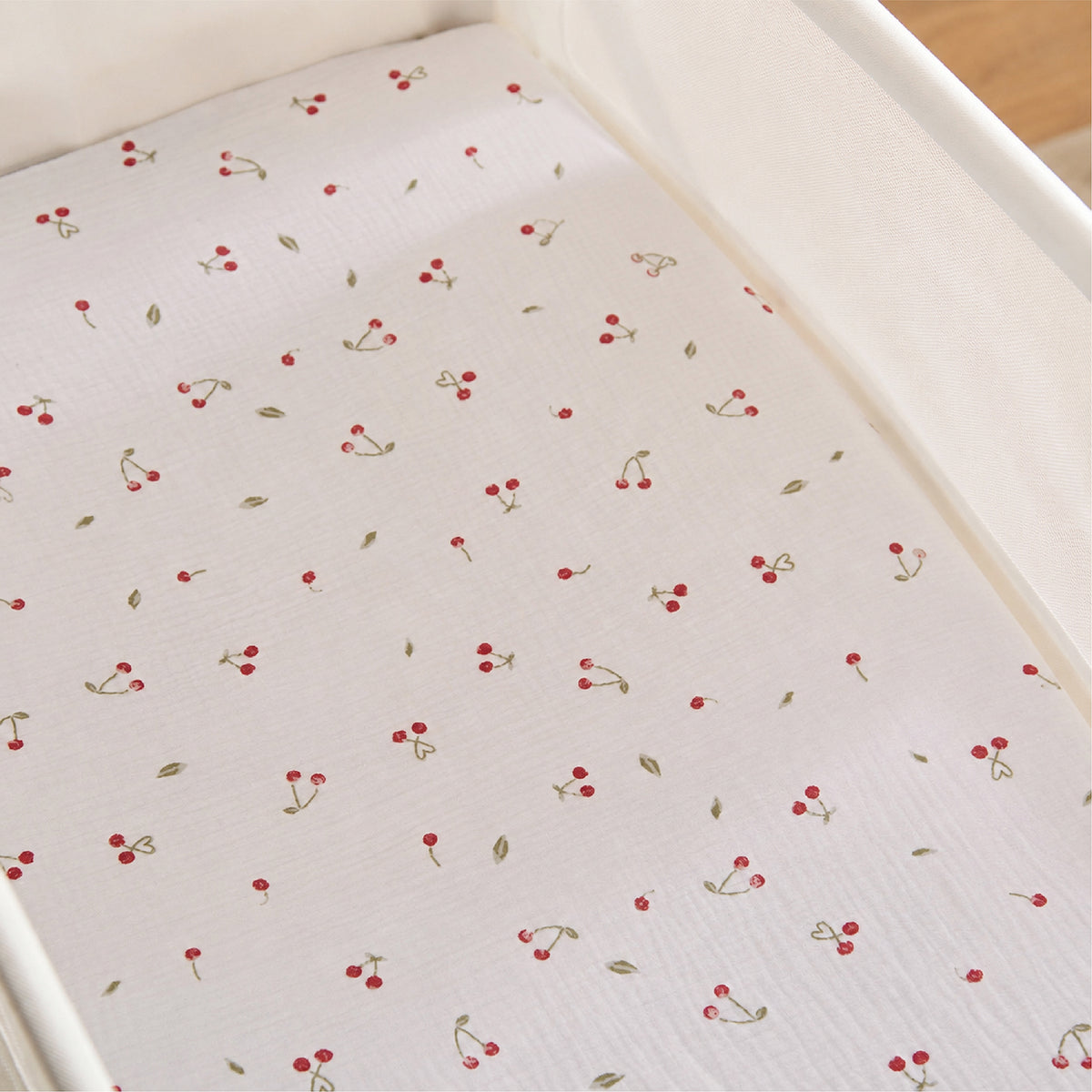 Universal Crib/Co-Sleeper Bedding Set - Ditsy Cherry