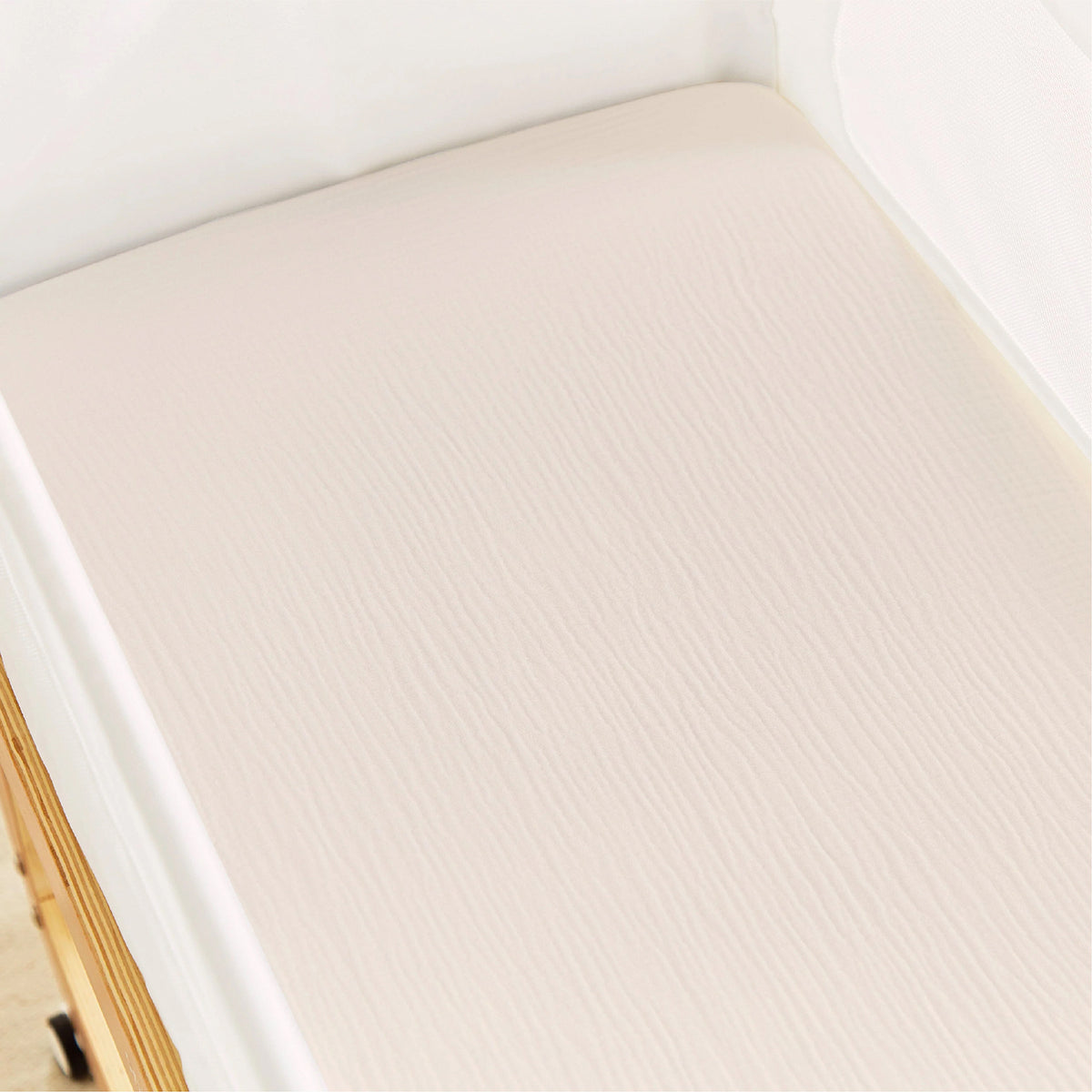 Universal Crib/Co-Sleeper Bedding Set - Ditsy Cherry