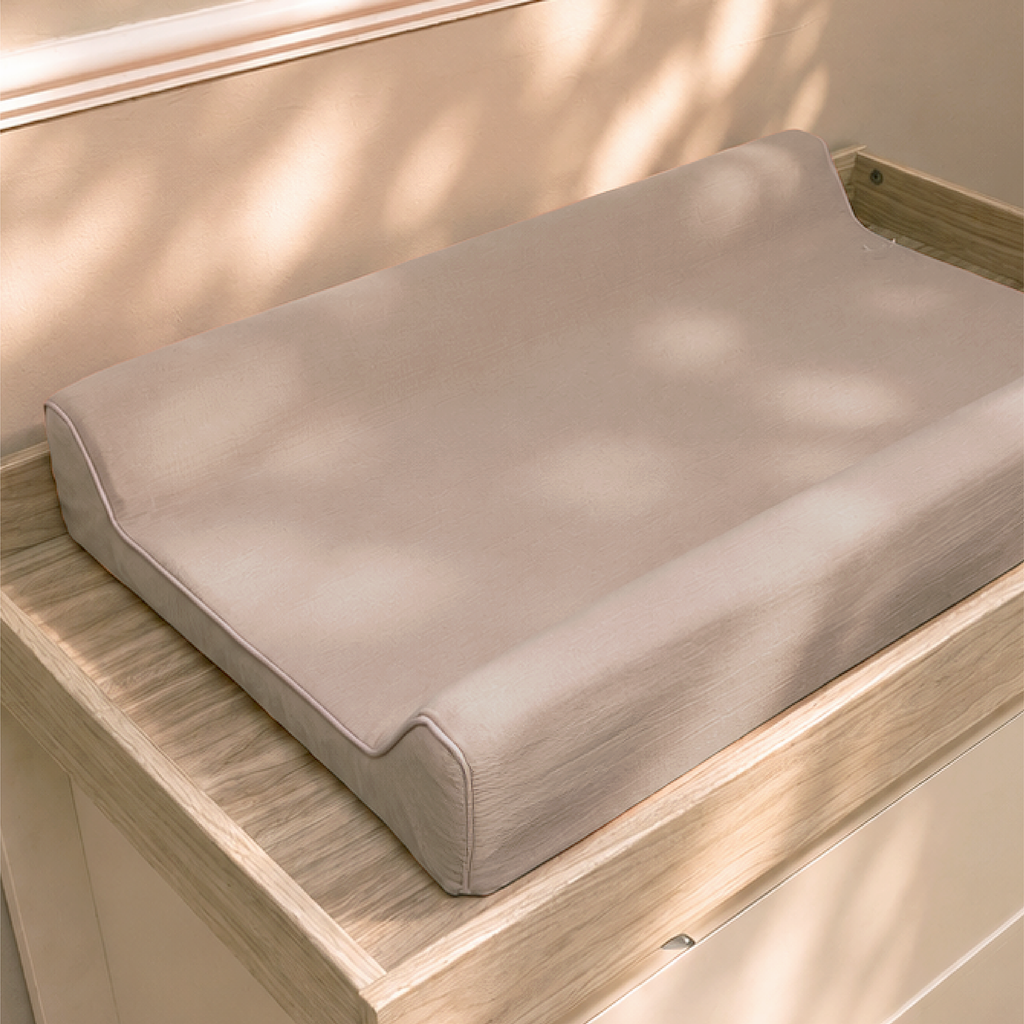 Wedge Muslin Changing Mat - Cashmere Mocha