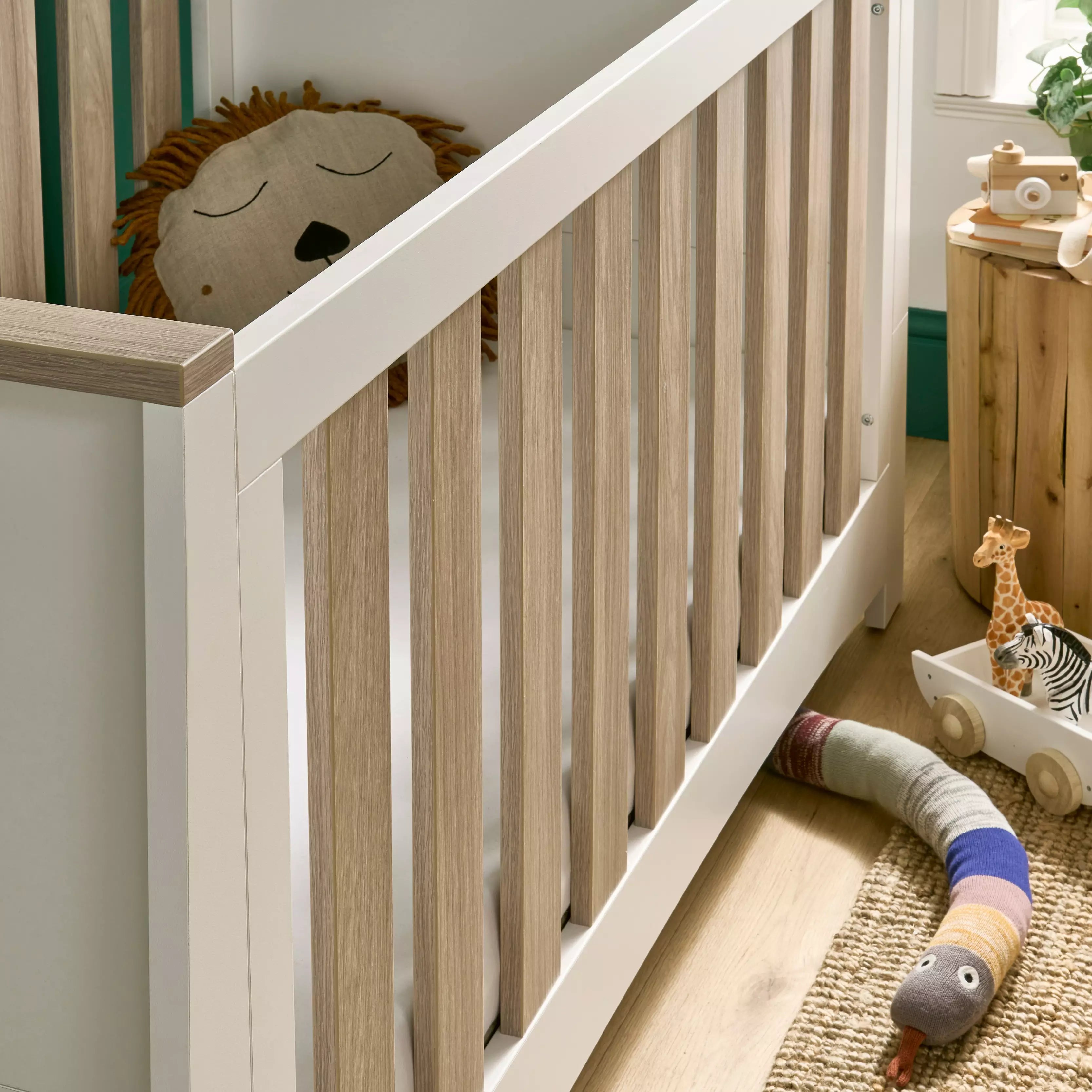 White and oak cot top bed
